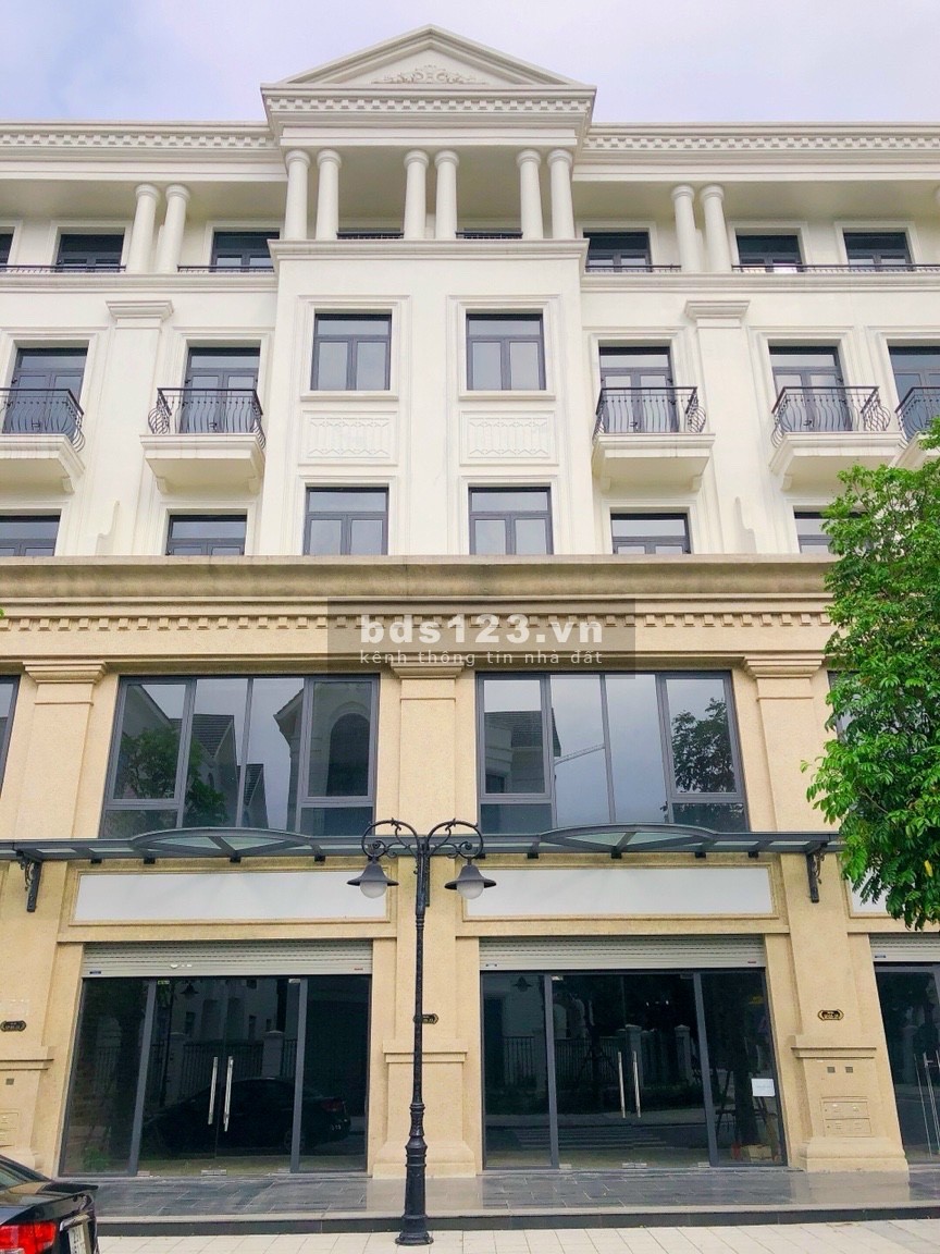 Shop TMDV khu SH2A đối diện VINUNI, hoàn thiện có thang máy giá 11.2 tỷ Vin Gia Lâm (0985941715)