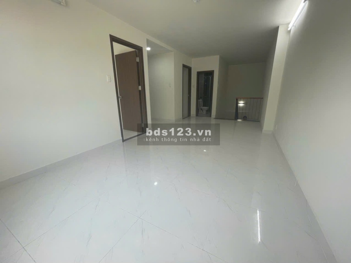 Bán Nhà 1trệt 1lầu 2pn 3wc MT Phạm Thế Hiển P6 Q.8 Dt: 151,24m Giá; 5.3 tỷ shr LH:0901322881