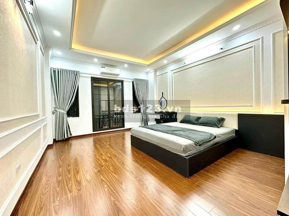 NHÀ ĐẸP TRẦN CUNG - SÁT PHỐ - Ô TÔ ĐỖ SÁT CỔNG - NGÕ TO THÔNG THOÁNG - BÁN GẤP 46M - 6.4TỶ