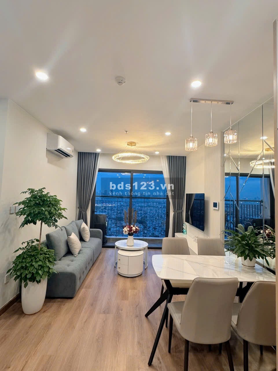 Em bán căn 1+ 48m2 toà i1 Imperia Vinhomes Smartcity view hồ công viên thoáng mát
