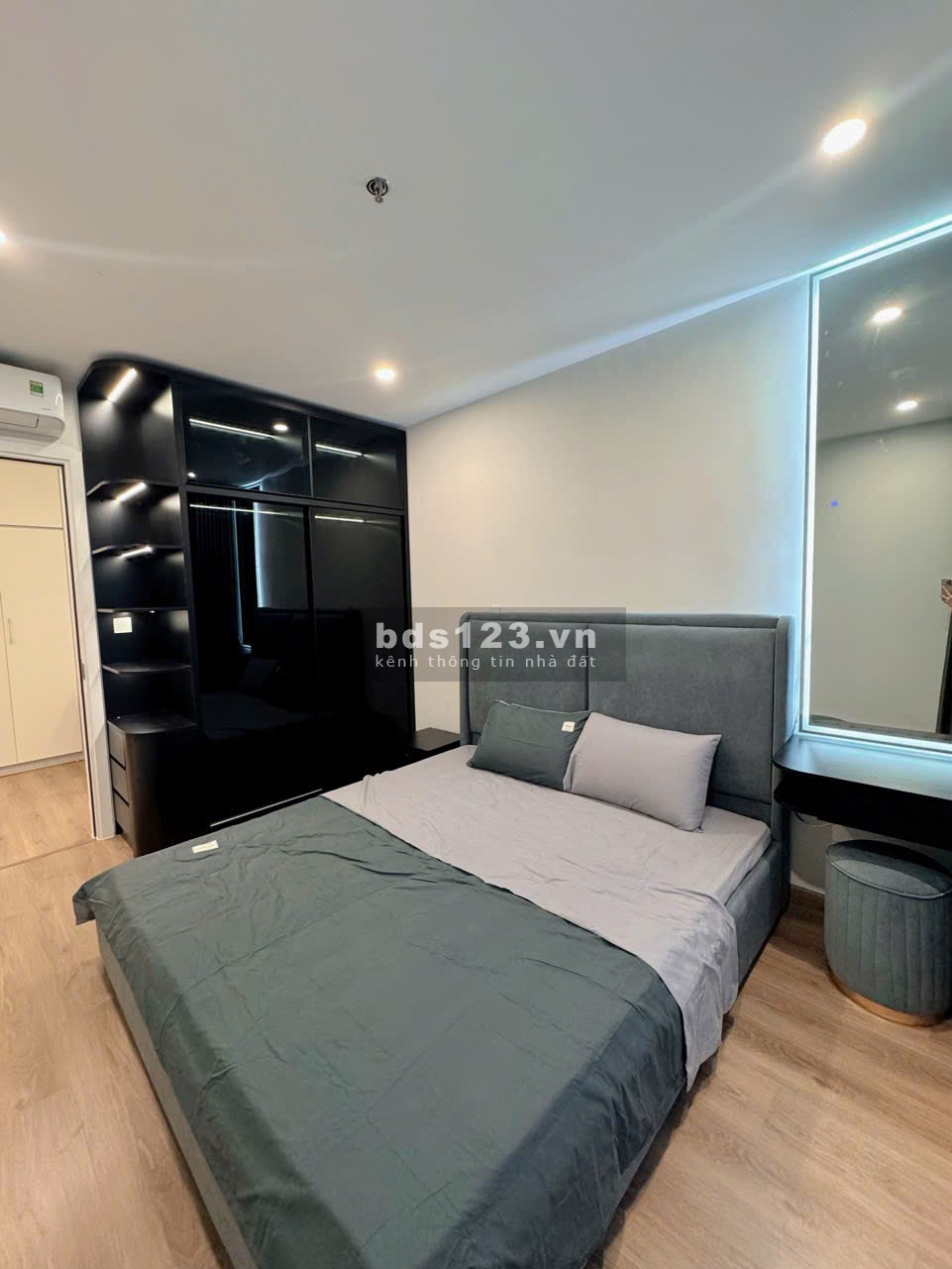 Em bán căn 1+ 48m2 toà i1 Imperia Vinhomes Smartcity view hồ công viên thoáng mát