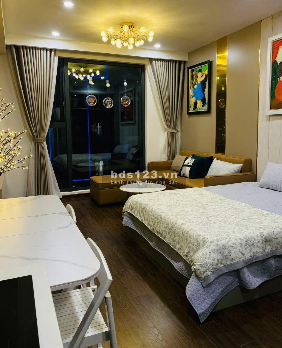 Chị gái em cần bán gấp căn Studio 30m2 toà D Masteri Vinhomes Smartcity