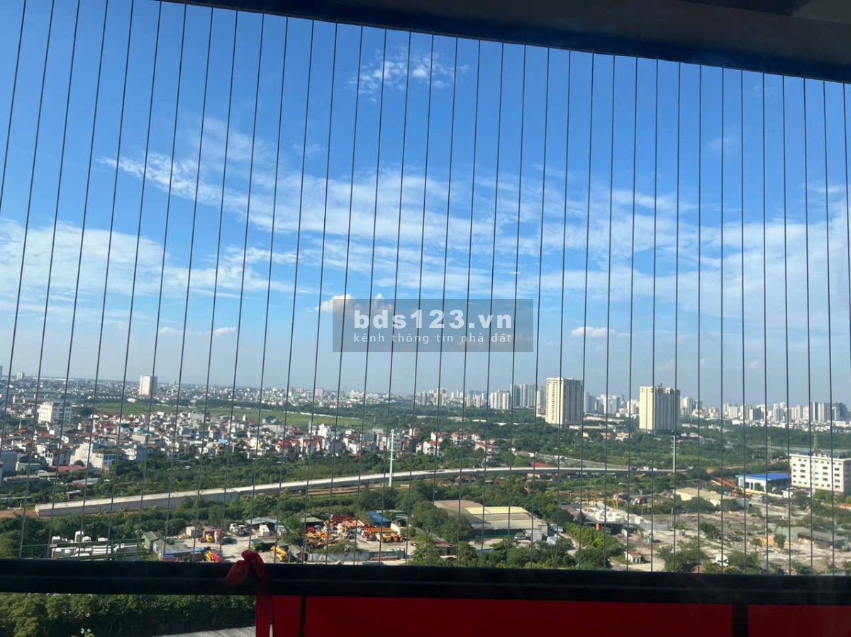 Chủ nhà gửi bán căn 2N1VS toà S102 Saphire Vinhomes Smartcity view thoáng hướng Mỹ Đình