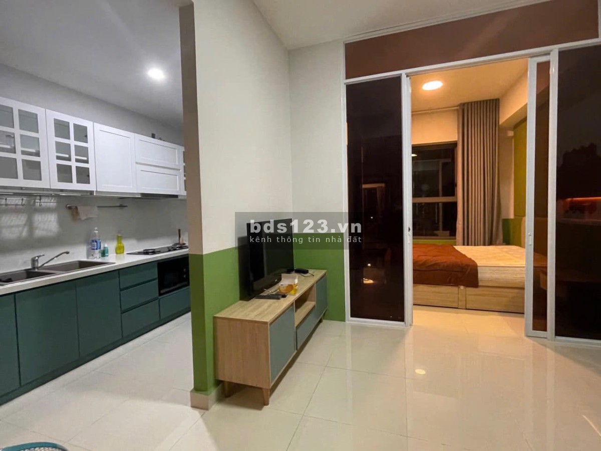 Chung cư Hoa Sen, Lạc Long Quân, Q11: 68m2, 2p ngủ, NT, 10tr/tháng