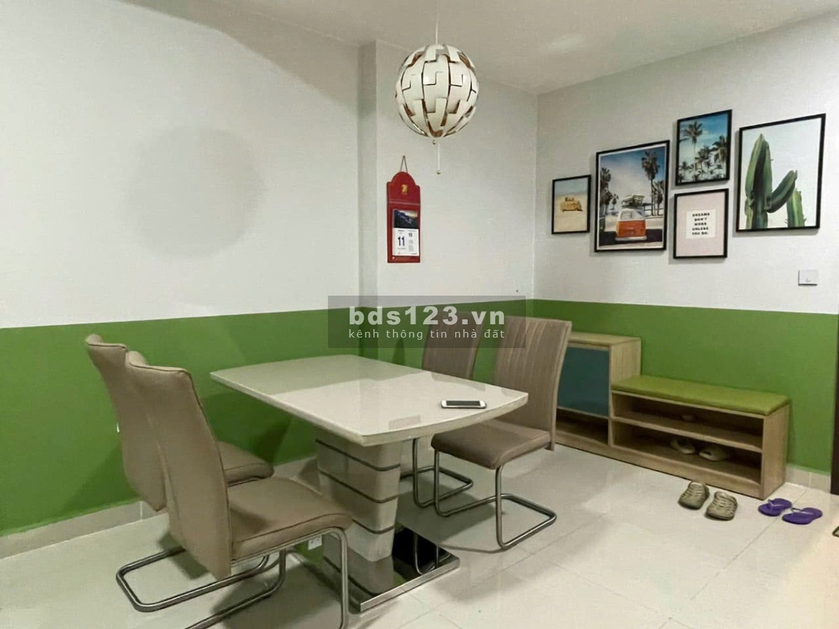 Chung cư Hoa Sen, Lạc Long Quân, Q11: 68m2, 2p ngủ, NT, 10tr/tháng