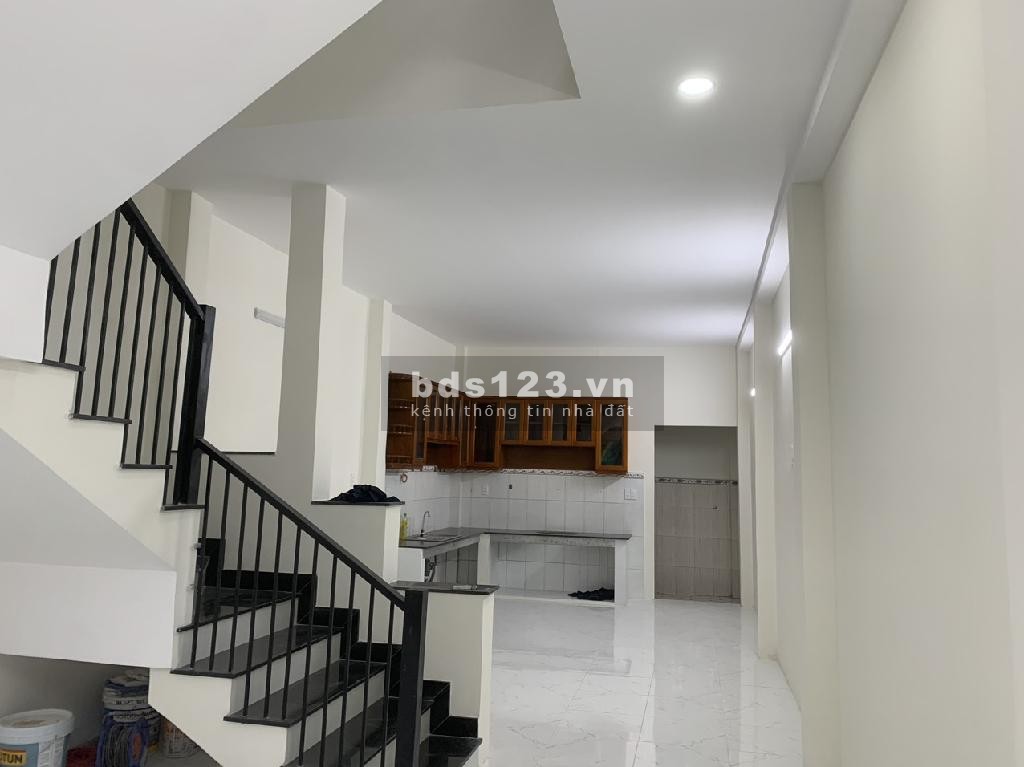 Đường cây cám, nhà DT 4×16M, 3 Phòng ngủ, hẻm 6m thông.