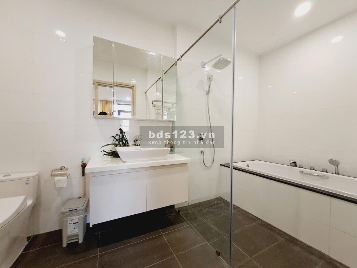 Cho thuê căn hộ đẹp 3PN-100m2 Full nội thất cao cấp trung tâm P.Thảo Điền TP. Thủ Đức giá 1000$/th