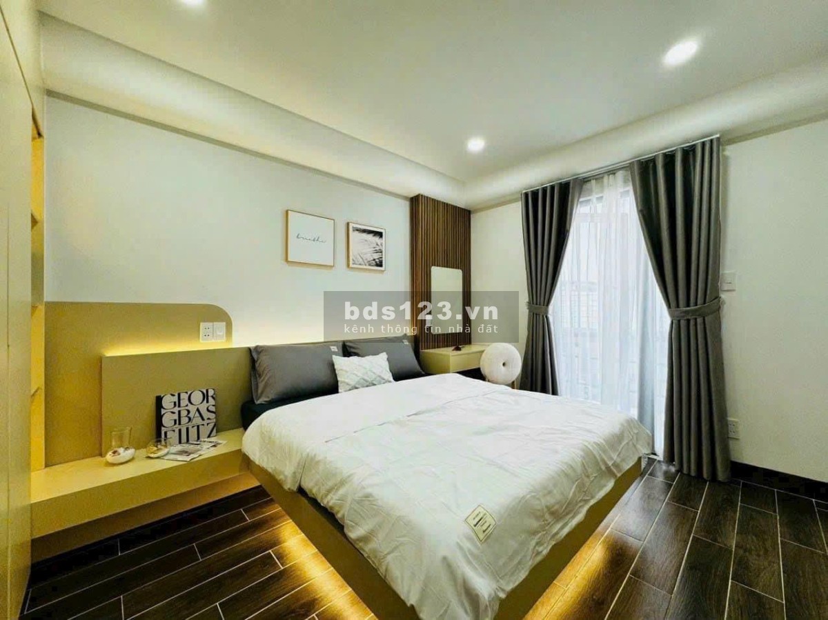 Bán nhà mặt tiền Nguyễn Trọng Lội, trục Trường Sơn; (4,5*26), 3 lầu, phường 4 quận Tân Bình