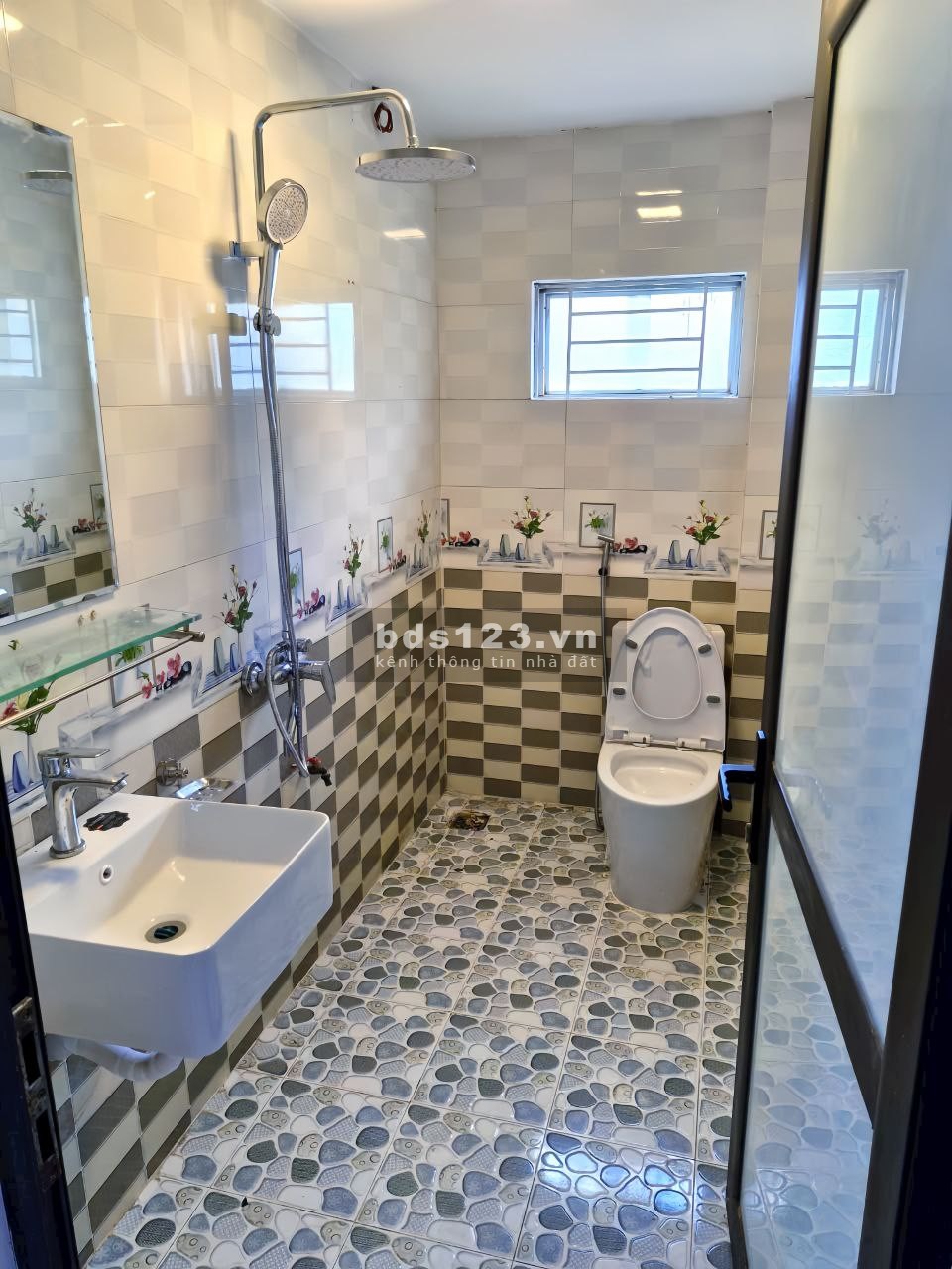 "Cực Hiếm" Chỉ với 2,75 tỷ sở hữu ngay, nhà riêng dân xây, OTo tải vào tận cổng,diện tích 50m2