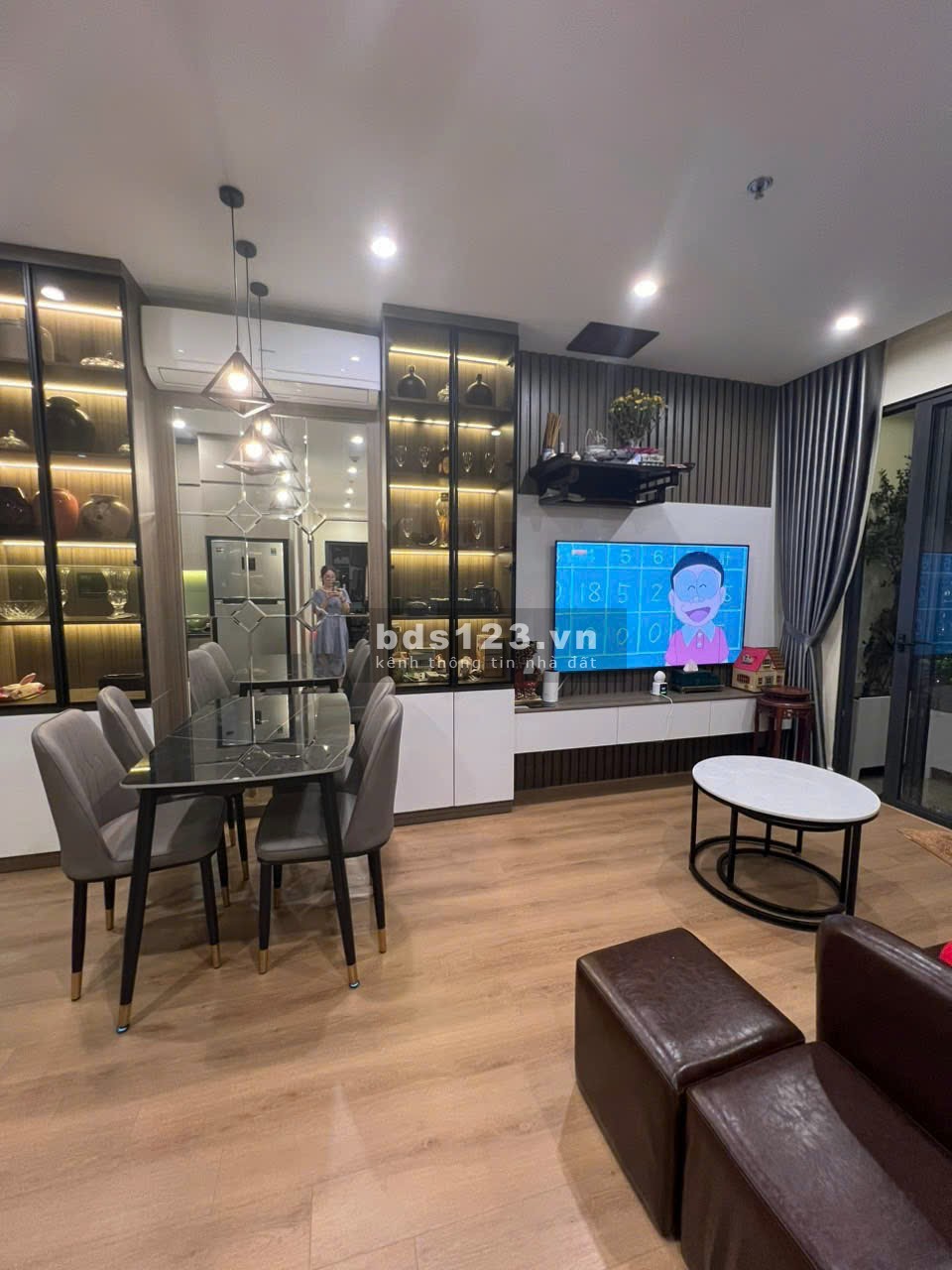 Bán căn 3N - Full nội thất đẹp - Gía 5 tỷ - Vinhomes Smart City…