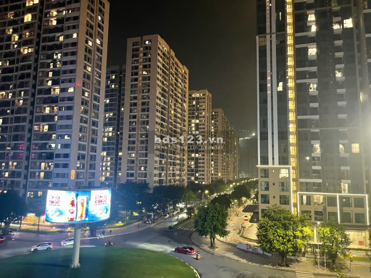 Cặp Shohouse sổ lâu dài mặt đường 52 đối diện 66 tòa chung cư Vin Gia Lâm, HN (0985941715)