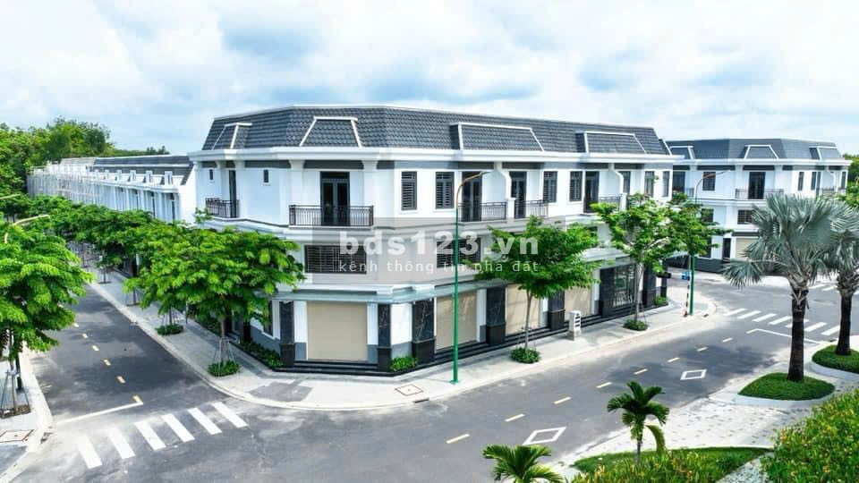 Nhà ở thương mại,shophouse có sổ hồng riêng. LH e ngay 0963 407079 để được hỗ trợ và xem trực tiếp ạ