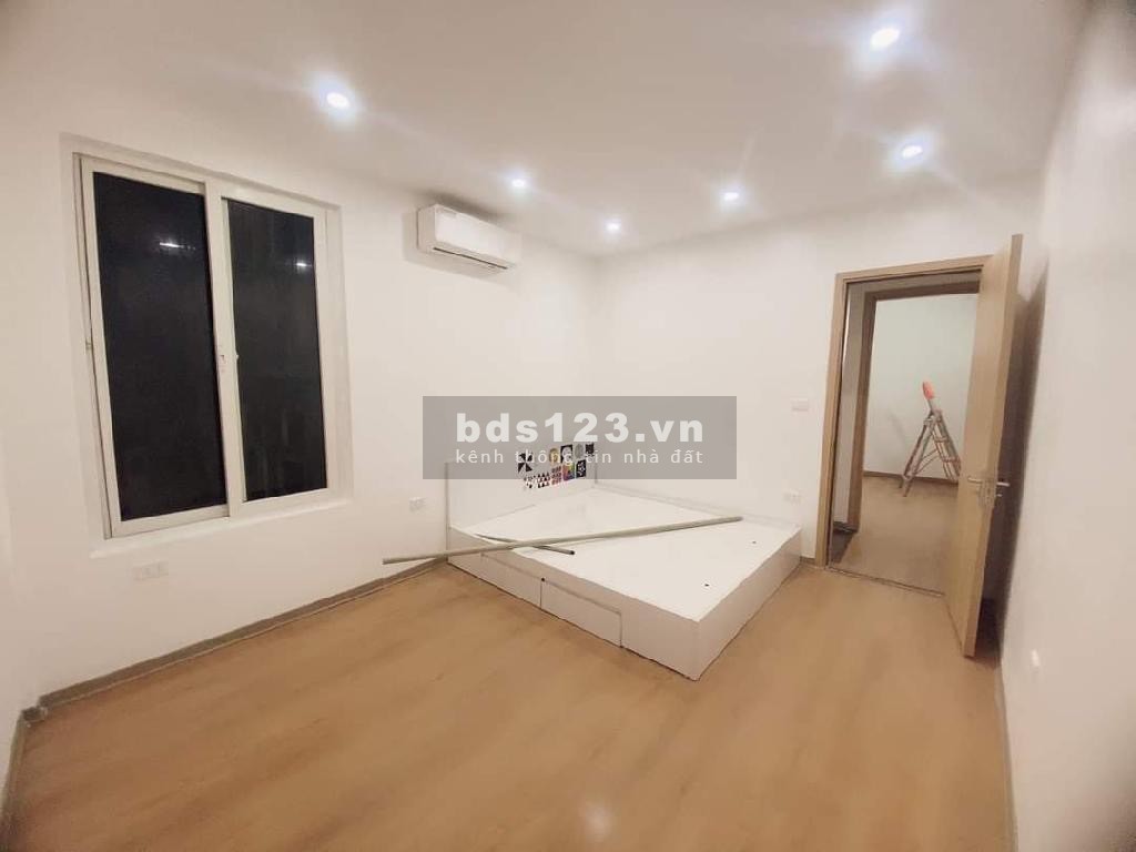 Nhà Đẹp. Vị trí trung tâm. Giá tốt trong khu vực