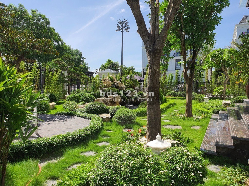 Biệt Thự Nhà Vườn Elegant Park Villa Thạch Bàn. 375M x 4T, Lô Góc, Đầu Hồi 3 Mặt Tiền. Giá 100 Tỷ