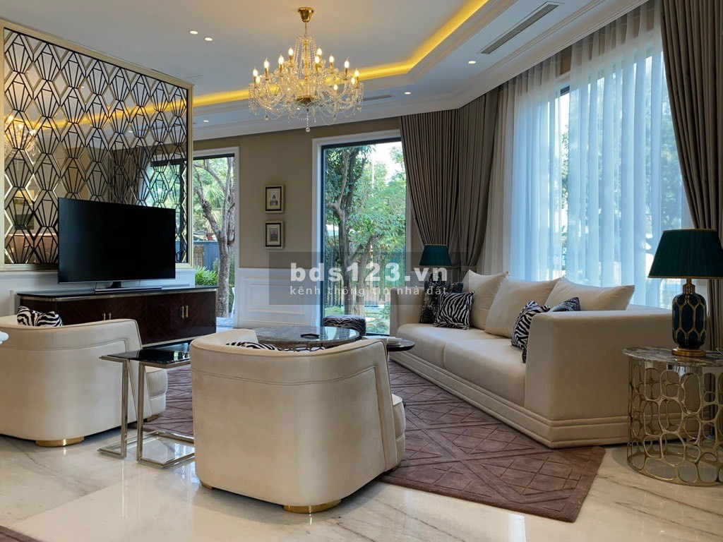 Biệt Thự Nhà Vườn Elegant Park Villa Thạch Bàn. 375M x 4T, Lô Góc, Đầu Hồi 3 Mặt Tiền. Giá 100 Tỷ