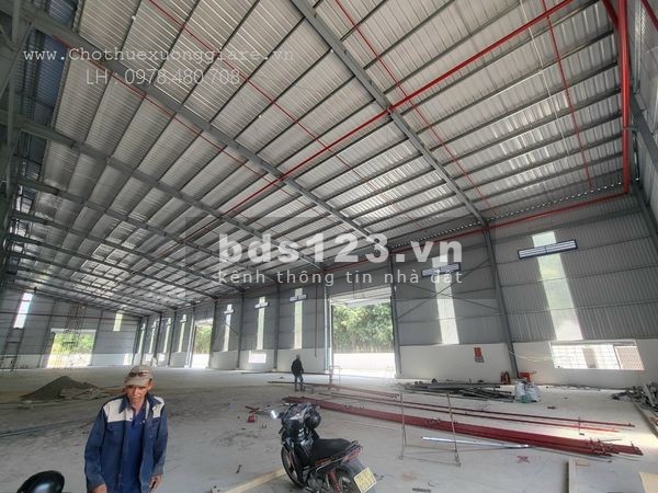 Cho thuê 3600m2 xưởng mới Khánh Bình Tân Uyên, giá: 65.000 đ/m2, SX đa nghành nghề