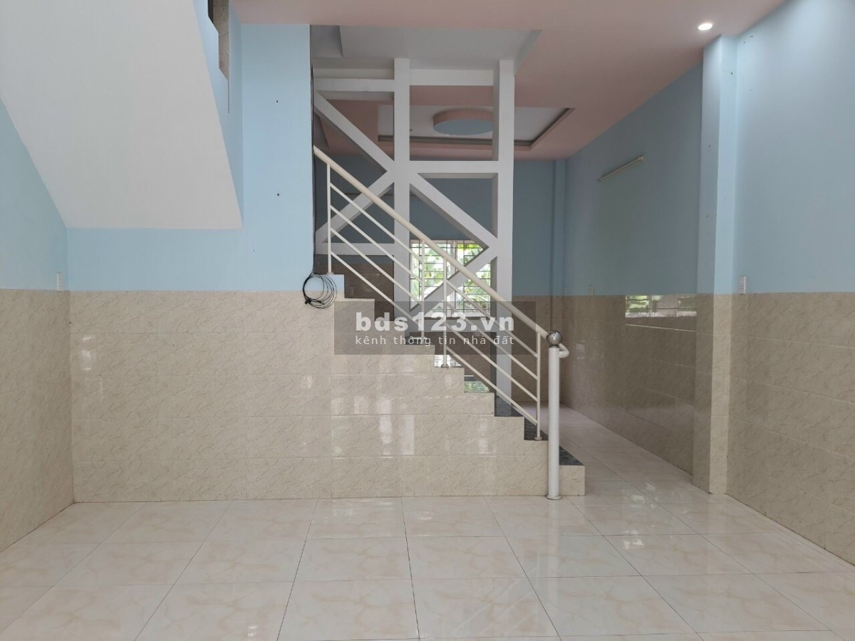 Bán nhà hẻm 2m đường Trần Văn Nam, phường 3, Tp.Tân An, tỉnh Long An