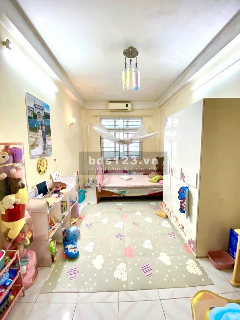 BÁN NHÀ TRẦN THÁI TÔNG, SIÊU HIẾM, Ô TÔ TRÁNH, KINH DOANH, LÔ GÓC, 3 MẶT, THOÁNG...,