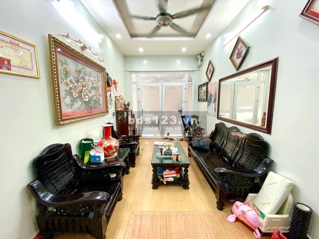 BÁN NHÀ TRẦN THÁI TÔNG, SIÊU HIẾM, Ô TÔ TRÁNH, KINH DOANH, LÔ GÓC, 3 MẶT, THOÁNG...,