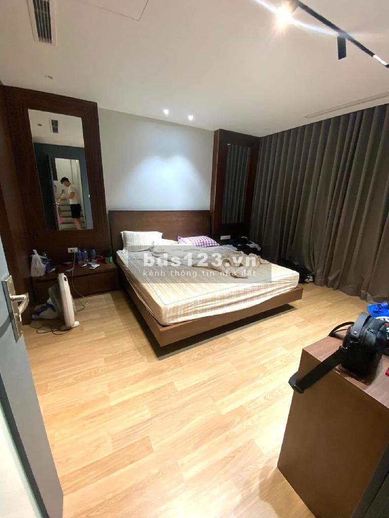 NHÀ MỚI ĐẸP - LÔ GÓC - 10M ra mặt phố YÊN PHỤ - NỘI THẤT ĐẲNG CẤP - 5T, 5m MT, Giá nhỉnh 7tỷ.