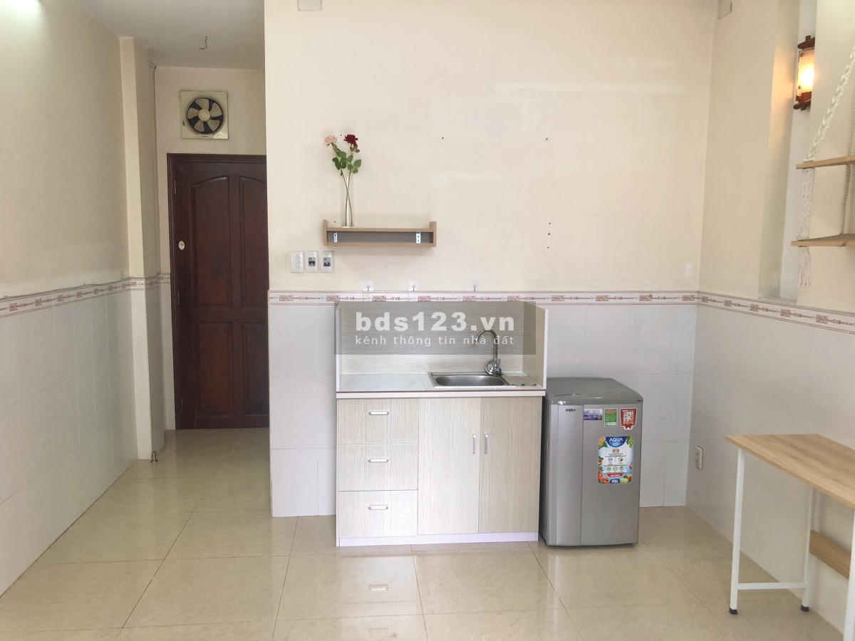 Phòng 5tr5 trong khu cư xá Lữ Gia đối diện ĐH Bách Khoa