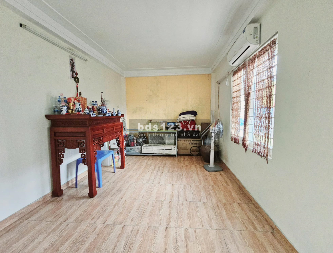 BÁN NHÀ PHỐ TRẦN CUNG - NHÀ DÂN XÂY CHẮC CHẮN - Ở NGAY