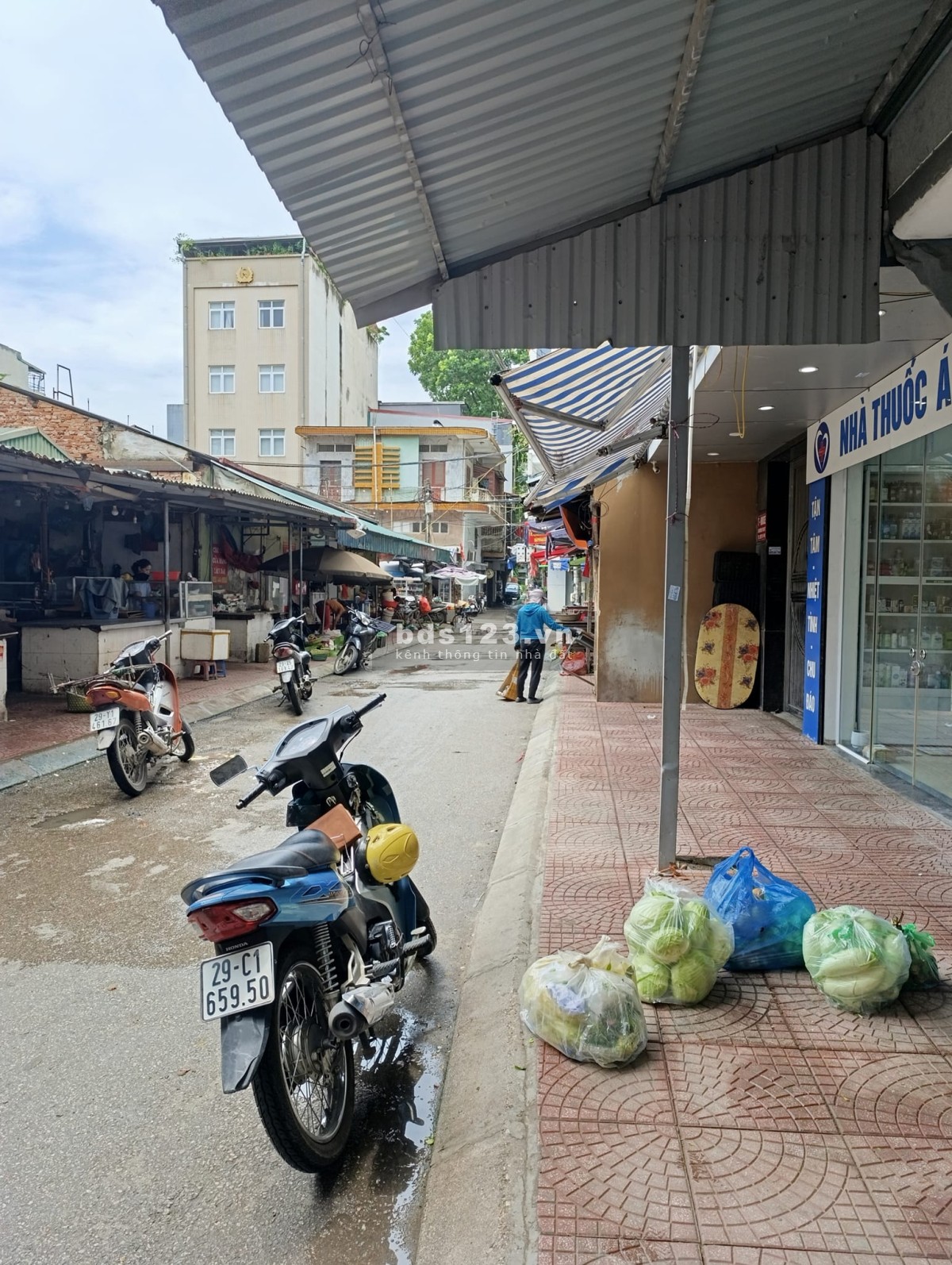 Bán nhà Thái Thịnh 50m2 ngõ thông sát chợ kd nhỉnh 9 tỷ