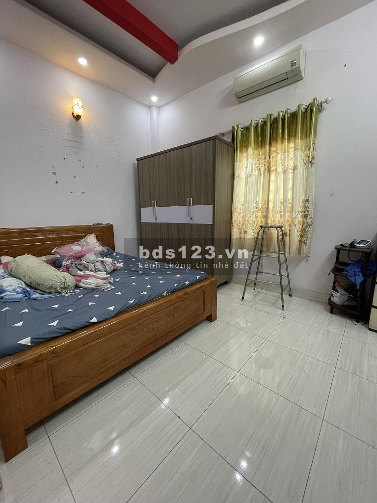 Tân phú nhà 3 tầng, hẻm 8m thông, khu dân trí, nhà mới ở ngay