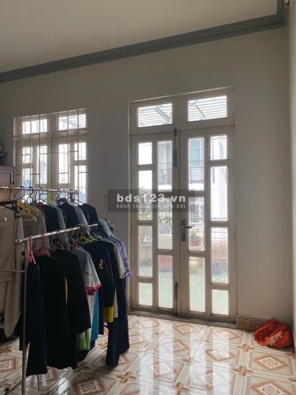 Bán nhà Lê Văn lương 4 tầng DT 70m2 4PN 4 WC giá 8,5 tỷ.