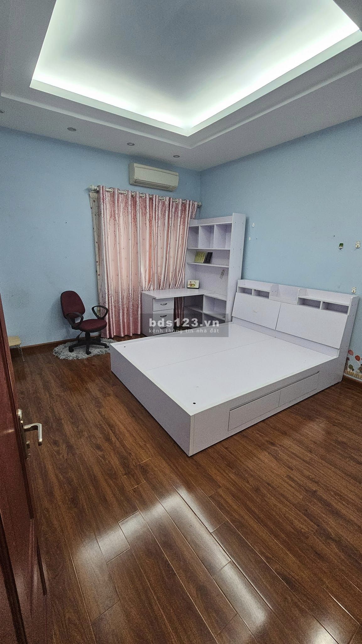 BÁN NHÀ HOÀNG HOA THÁM - GẦN LĂNG BÁC - VỊ TRÍ HỢP LÝ - CHỈ CẦN XÁCH VALI VỀ Ở LUÔN