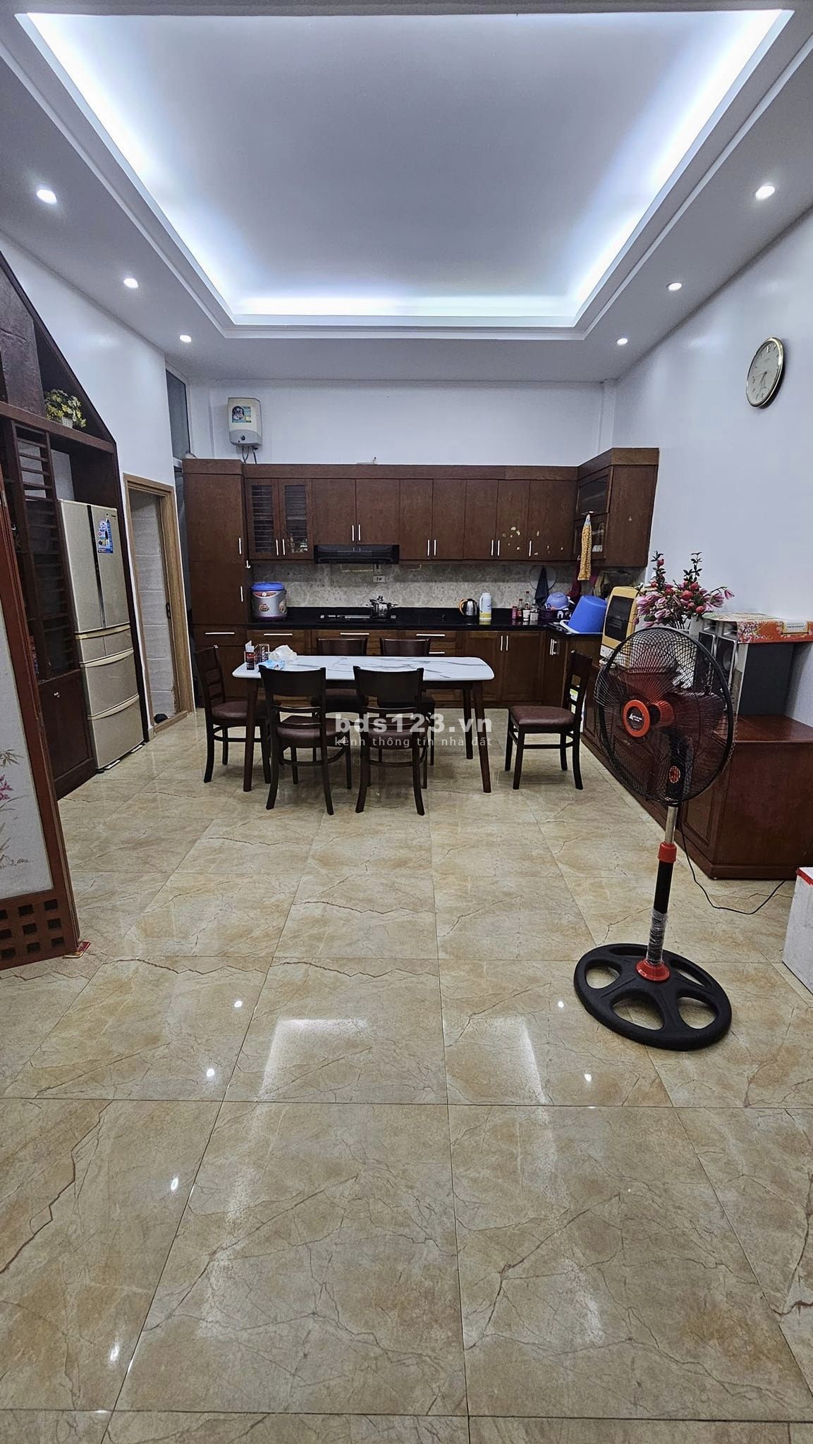 BÁN NHÀ HOÀNG HOA THÁM - GẦN LĂNG BÁC - VỊ TRÍ HỢP LÝ - CHỈ CẦN XÁCH VALI VỀ Ở LUÔN