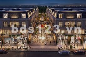 Sập hầm căn góc Shophouse Regal Pavillon sẵn sổ giá giảm 3 tỷ - vị trí trung tâm tiện kinh doanh