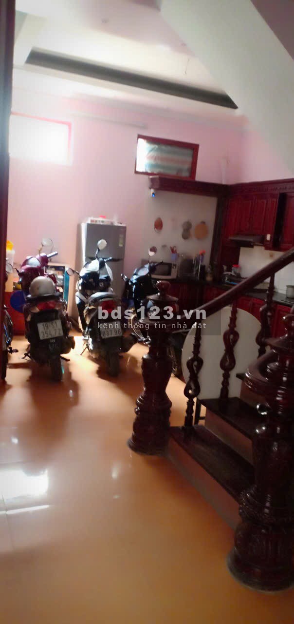 HOT BÁN GẤP NHÀ MẶT NGÕ 8,2M MẠT TIỀN ĐÌNH THÔN CHỈ 8X TỶ