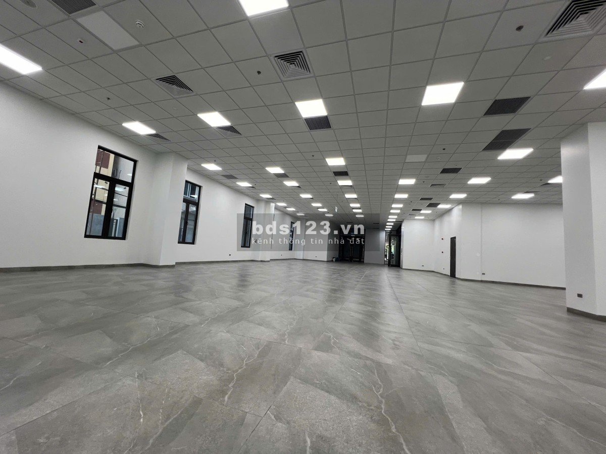 Cho Thuê Sàn Văn Phòng 700m2 Thông Sàn Quận Đống Đa