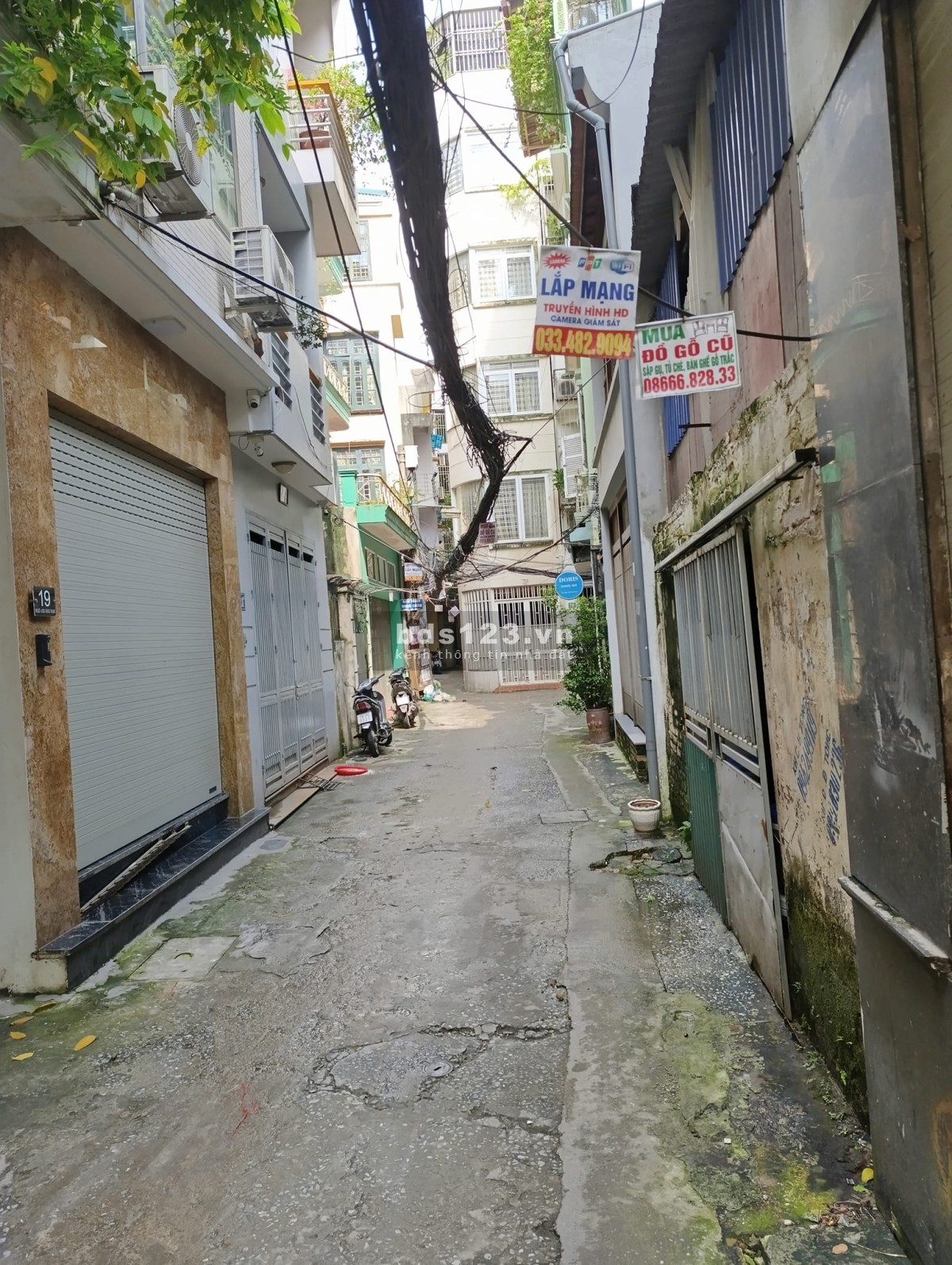 Bán nhà 50m2 Hào Nam, ngõ thoáng oto vào được, 20m ra tới đường chính. Giá 14ty