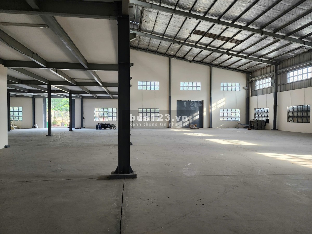 Cho thuê kho xưởng 1.660m2 trong KCN Cát Lái, Quận 2