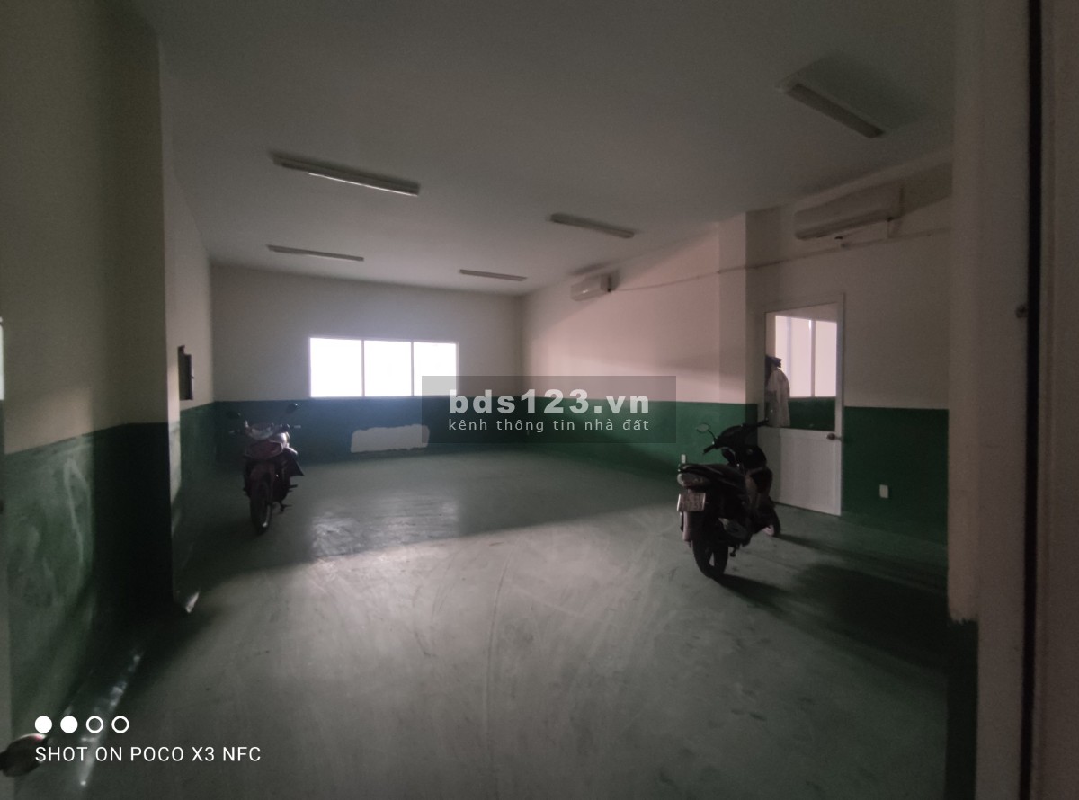 Cho thuê kho xưởng 1.660m2 trong KCN Cát Lái, Quận 2
