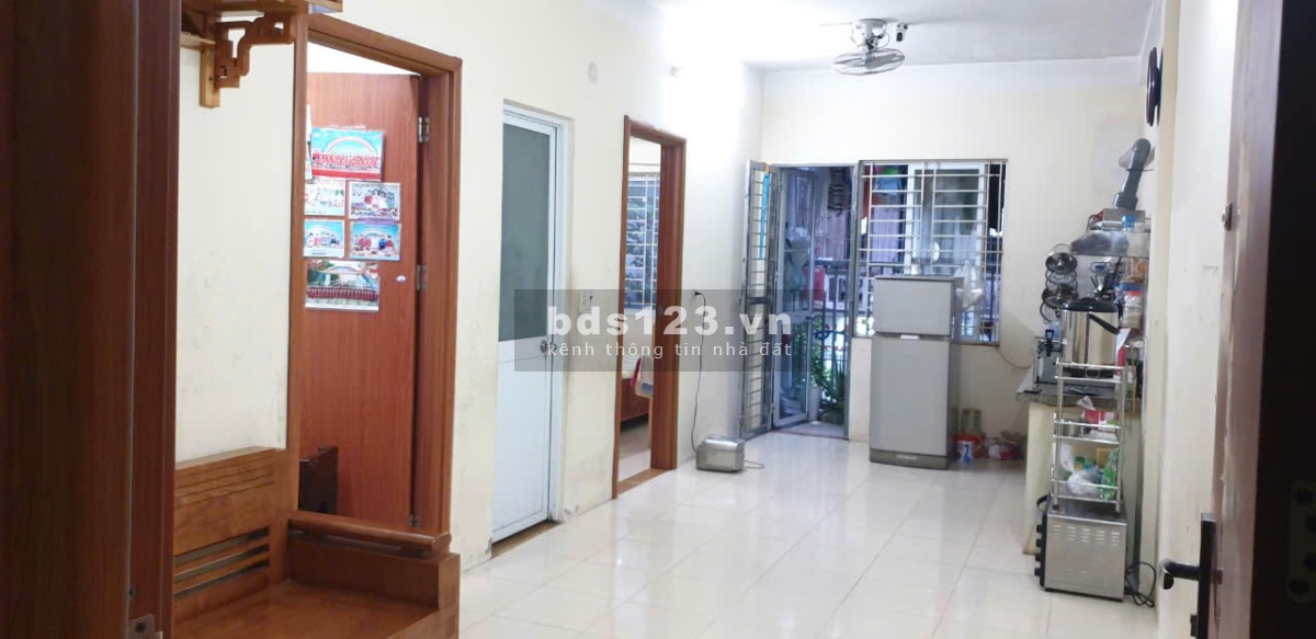 Chính chủ cần bán căn hộ chung cư HUD, căn góc tầng 2, cạnh trường Tiểu học, Go! chợ Quang Trung