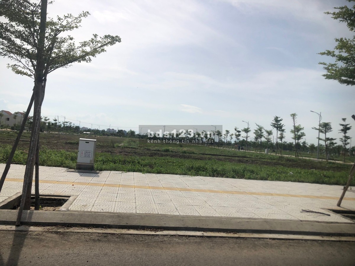 Cần bán lô đất nền biệt thự 175m2 ngang 7m kế bên đường điên biên phủ, Tp Hội An.