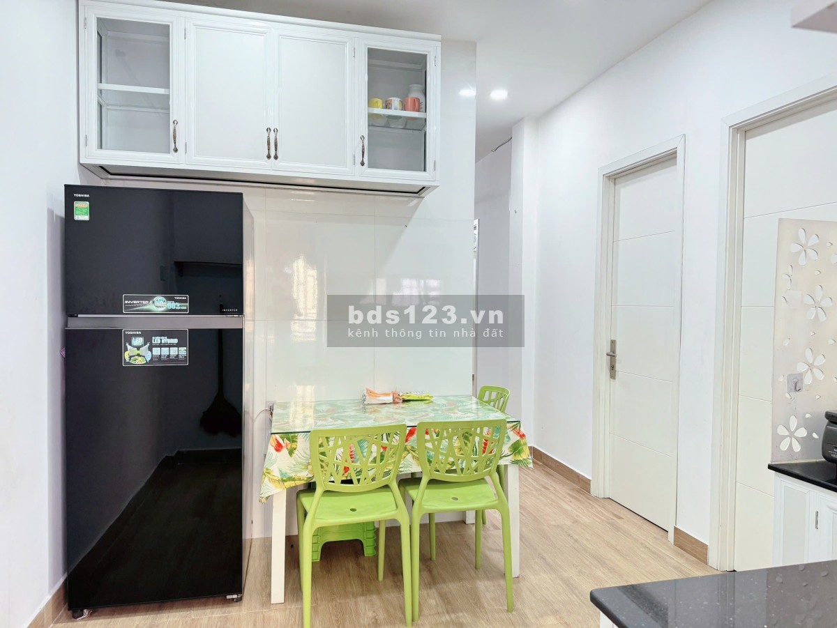 Chung cư Phan Xích Long, P2, Phú Nhuận: 75m2 - 3p ngủ, 2wc, NTCB, 10tr