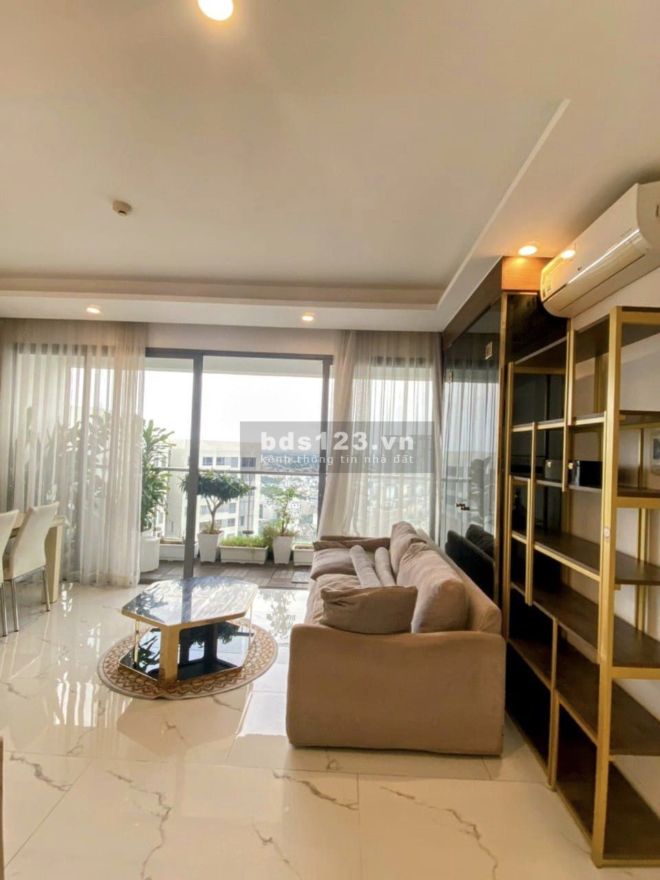 Giỏ hàng đầy đủ, giá tốt - giá thật tại Đảo Kim Cương, liên hệ em ngay để nhận thông tin chi tiết!