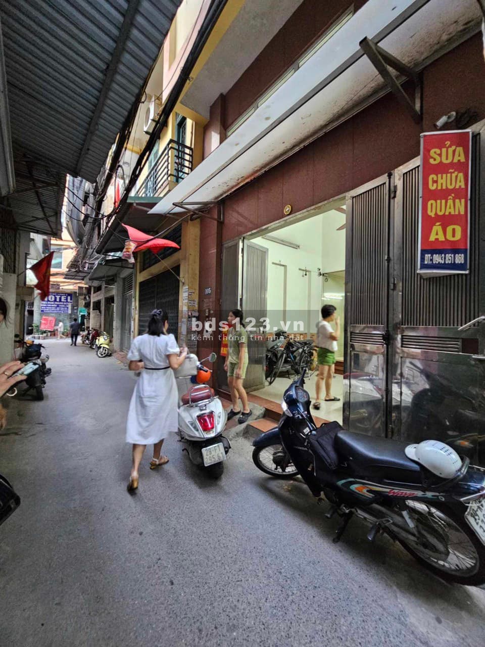Bán Nhà ngõ 43 Phố Trung Kính, Nhà Đẹp, Mặt Ngõ Kinh Doanh DT 58m2 Xây 5 Tầng Mặt Tiền 4,6m