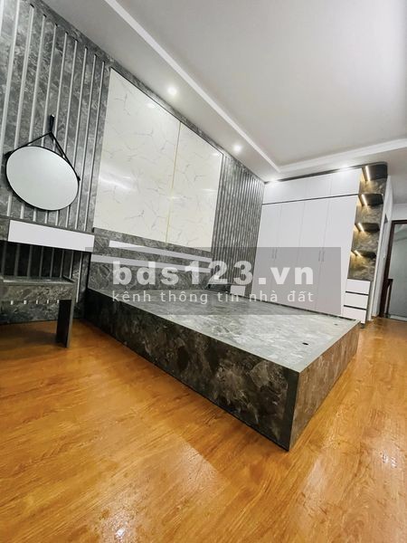 Bán nhà đẹp giá rẻ Xuân Đỉnh, 34m2 x 5 tầng chỉ 6,5 tỷ