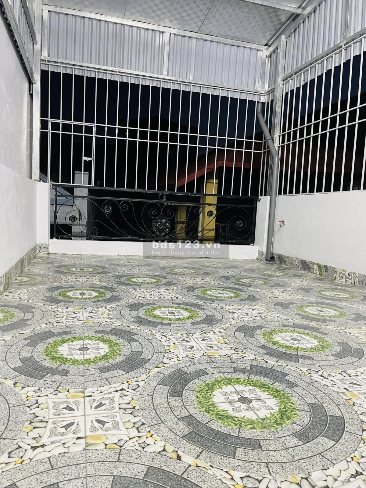Bán nhà đẹp giá rẻ Xuân Đỉnh, 34m2 x 5 tầng chỉ 6,5 tỷ