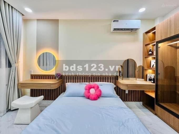 Bán căn 5 tầng - 39m² - chỉ hơn 3tỷ - OTO đỗ - ngõ thông thoáng - Khu vực đang phát triển mạnh