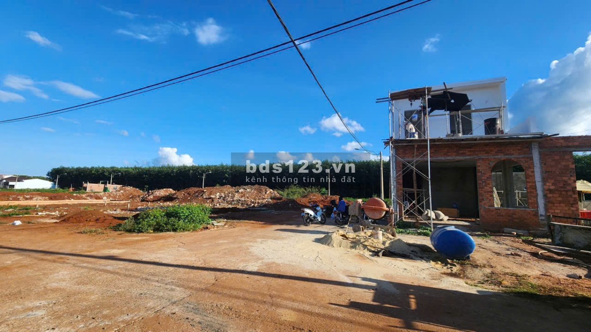 Bán nhanh lô đất nền full thổ cư Đắk Lắk cách QH Trung tâm hành chính mới 178m