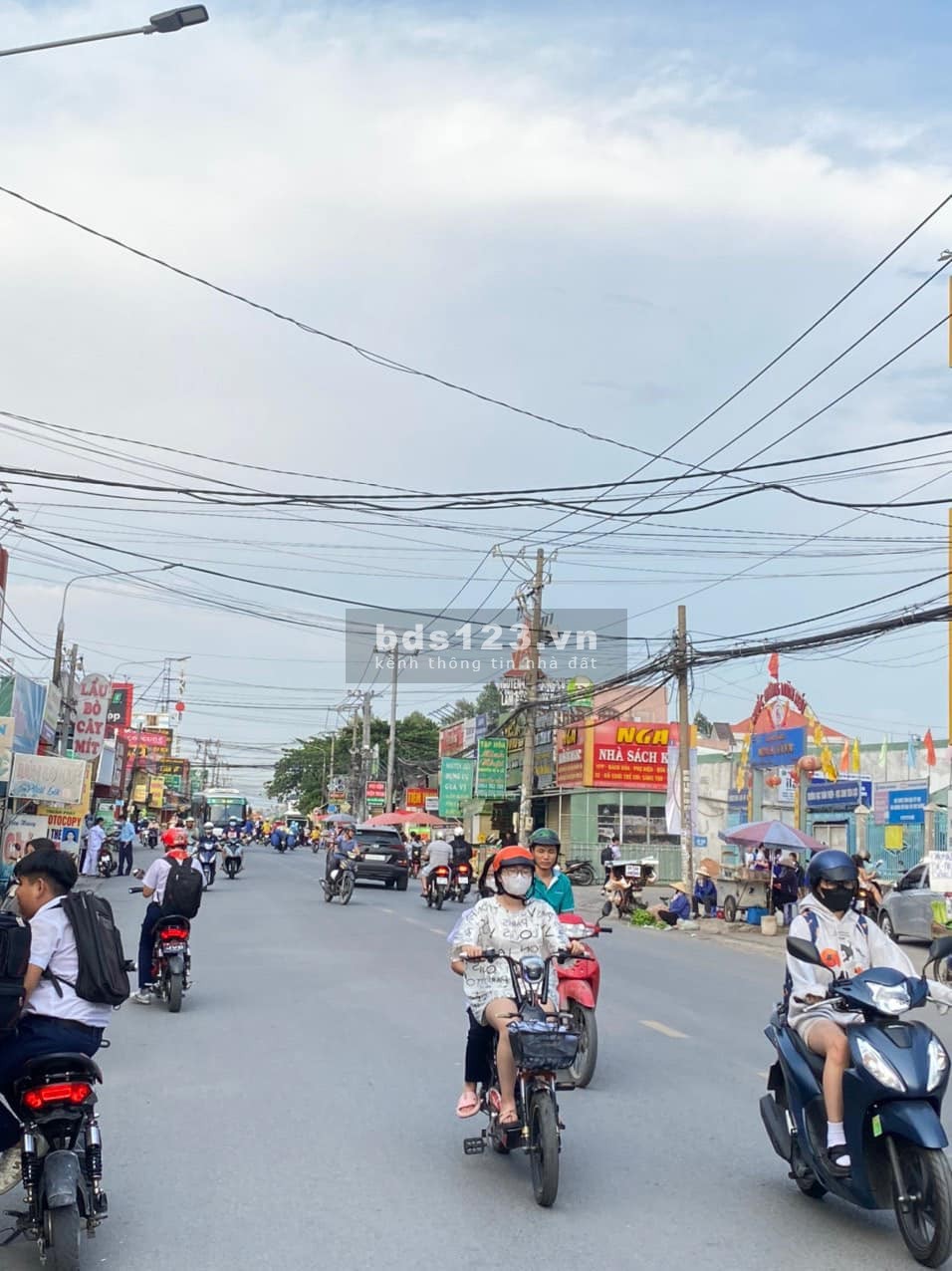BÁN 262M2(5X52) GIÁ 520TR BAO SỔ, SÁT TRƯỜNG CHỢ ĐẤT TẠI TRUNG TÂM THỊ XÃ BÌNH PHƯỚC