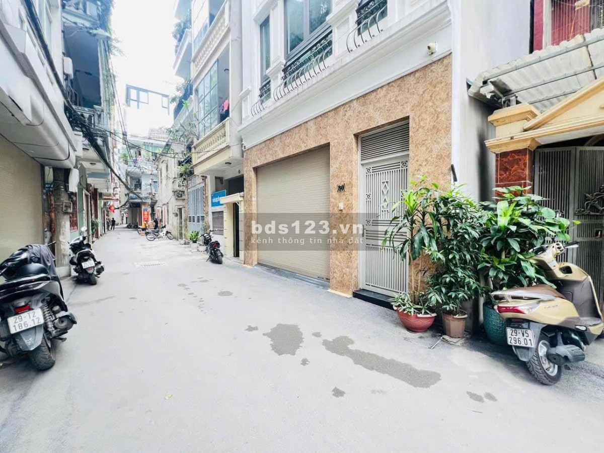 Bán nhà 4 tầng Cù Chính Lan mặt ngõ khu phân lô quân đội, nhà mới, gần phố, tiện ích hiện đại