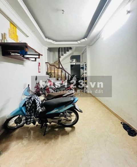 BÁN NHÀ TRUNG TÂM CẦU GIẤY - GẦN PHỐ - DOANH THU 500 TRIỆU/ NĂM - CHỦ CẦN BÁN GẤP- THÍCH LÀ CHỐT