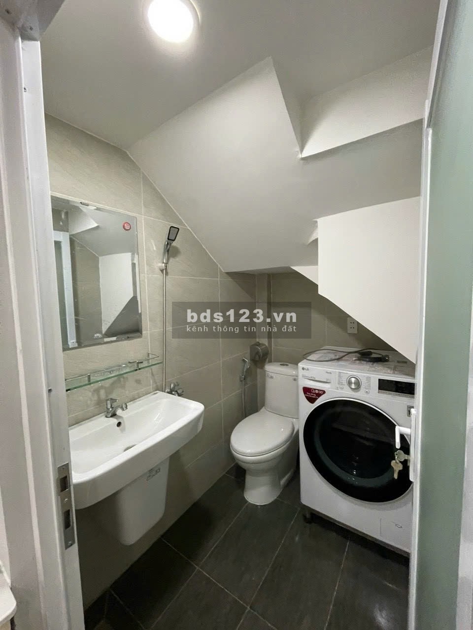 Nhà mặt tiền, Bình Hưng Hòa, Bình Tân,100m2(4×25) Thổ cư giá hơn 8.tỷ síu
